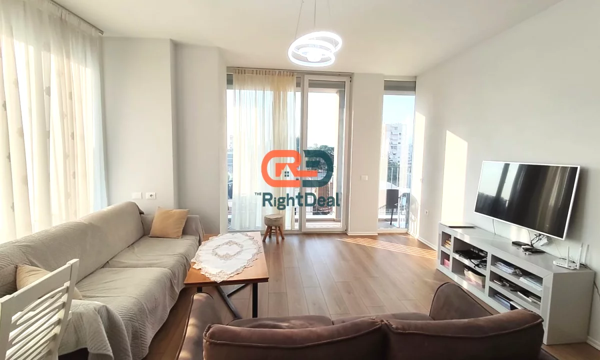House for Sale Apartment in Tirana, 2+1, Furniture Furnished, Payment 293,000  Euro.
