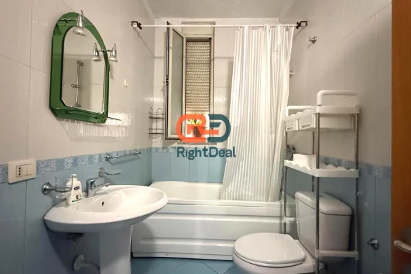 Shtepi ne shitje Apartament ne Tirane, 2+1, Mobilimi E mobiluar, Pagesa 207,000  Euro.