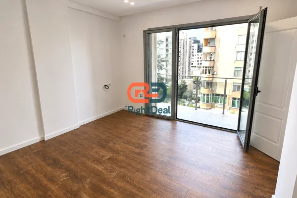 House for Sale Apartment in Tirana, 1+1, Furniture Emty, Payment 1,780,000  Euro.