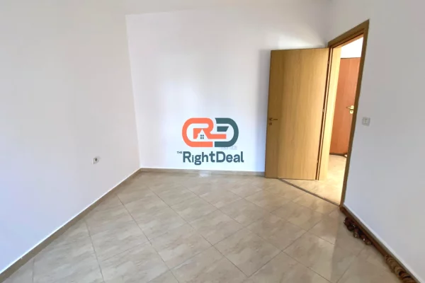 Shtepi ne shitje Apartament ne Tirane, 1+1, Mobilimi Bosh, pa mobiluar, Pagesa 950,000  Euro.