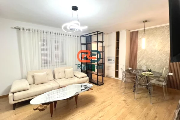 Tek Myslym Shyri, Jepet Me Qira Apartament 2+1 I Sapo Investuar!!!