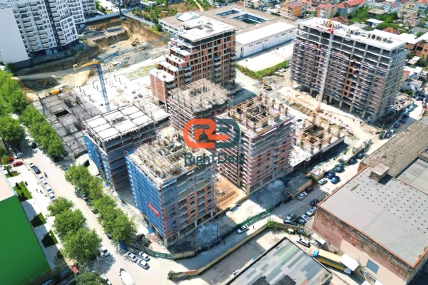 Okazion Kleringu !! Tek Rezidenca Ajka, Shitet Apartament 2+1, Me Hapesira Te Rregullta !!