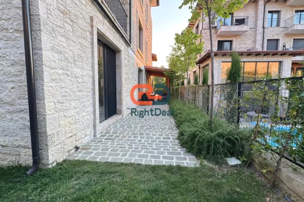 Shtepi ne shitje Apartament ne Tirane, 2+1, Mobilimi E mobiluar, Pagesa 545,000  Euro.