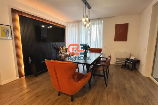 Shtepi ne shitje Apartament ne Tirane, 2+1, Mobilimi E mobiluar, Pagesa 545,000  Euro.