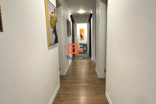 Shtepi ne shitje Apartament ne Tirane, 2+1, Mobilimi E mobiluar, Pagesa 545,000  Euro.