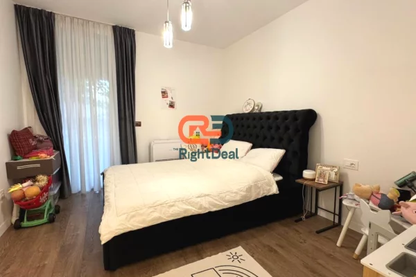 Shtepi ne shitje Apartament ne Tirane, 2+1, Mobilimi E mobiluar, Pagesa 545,000  Euro.