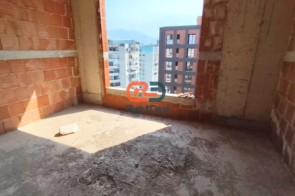 Shtepi ne shitje Apartament ne Tirane, 2+1, Mobilimi Bosh, pa mobiluar, Pagesa 140,000  Euro.