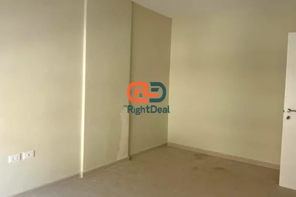 Tek Shkolla Kuqe, Jepet Me Qira Apartament 1+1, I Pershtatshem Per Zyra !!