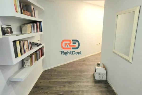 Shtepi ne shitje Apartament ne Tirane, 2+1, Mobilimi E mobiluar, Pagesa 1,930,000  Euro.