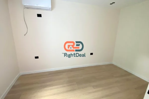 House for Sale Apartment in Tirana, 1+1, Furniture Emty, Payment 145,000  Euro.