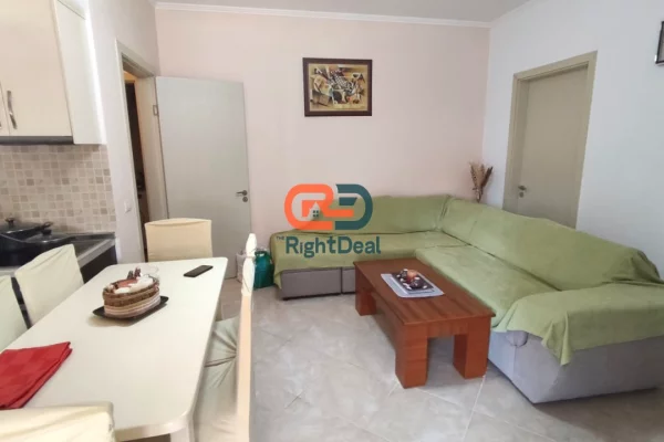 Shtepi ne shitje Apartament ne Tirane, 2+1, Mobilimi Bosh, pa mobiluar, Pagesa 190,000  Euro.