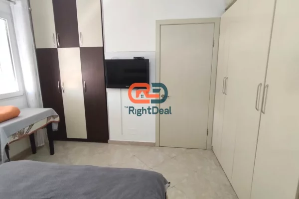 Shtepi ne shitje Apartament ne Tirane, 2+1, Mobilimi Bosh, pa mobiluar, Pagesa 190,000  Euro.