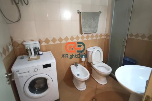 Shtepi ne shitje Apartament ne Tirane, 2+1, Mobilimi Bosh, pa mobiluar, Pagesa 190,000  Euro.