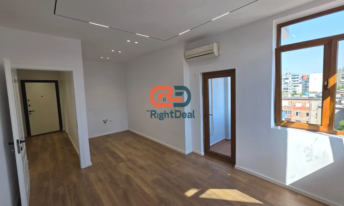 Shtepi ne shitje Apartament ne Tirane, 1+1, Mobilimi Bosh, pa mobiluar, Pagesa 143,000  Euro.