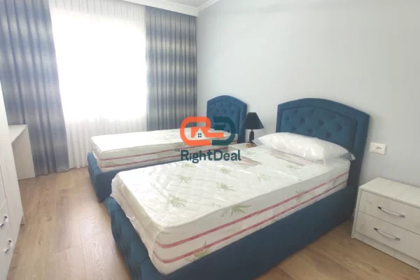 Shtepi me qera Apartament ne Tirane, 2+1, Mobilimi E mobiluar, Pagesa 1,050  Euro.