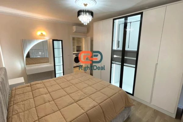 Shtepi me qera Apartament ne Tirane, 2+1, Mobilimi E mobiluar, Pagesa 1,200  Euro.