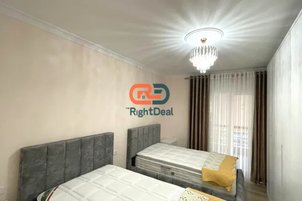 Shtepi me qera Apartament ne Tirane, 2+1, Mobilimi E mobiluar, Pagesa 1,200  Euro.