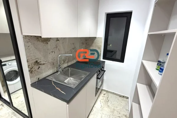 Shtepi ne shitje Apartament ne Tirane, Garsoniere, Mobilimi E mobiluar, Pagesa 87,000  Euro.