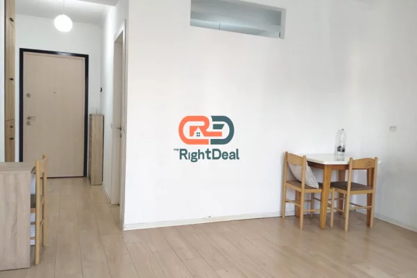 Shtepi me qera Apartament ne Tirane, Garsoniere, Mobilimi Pjeserisht e mobiluar, Pagesa 380  Euro.