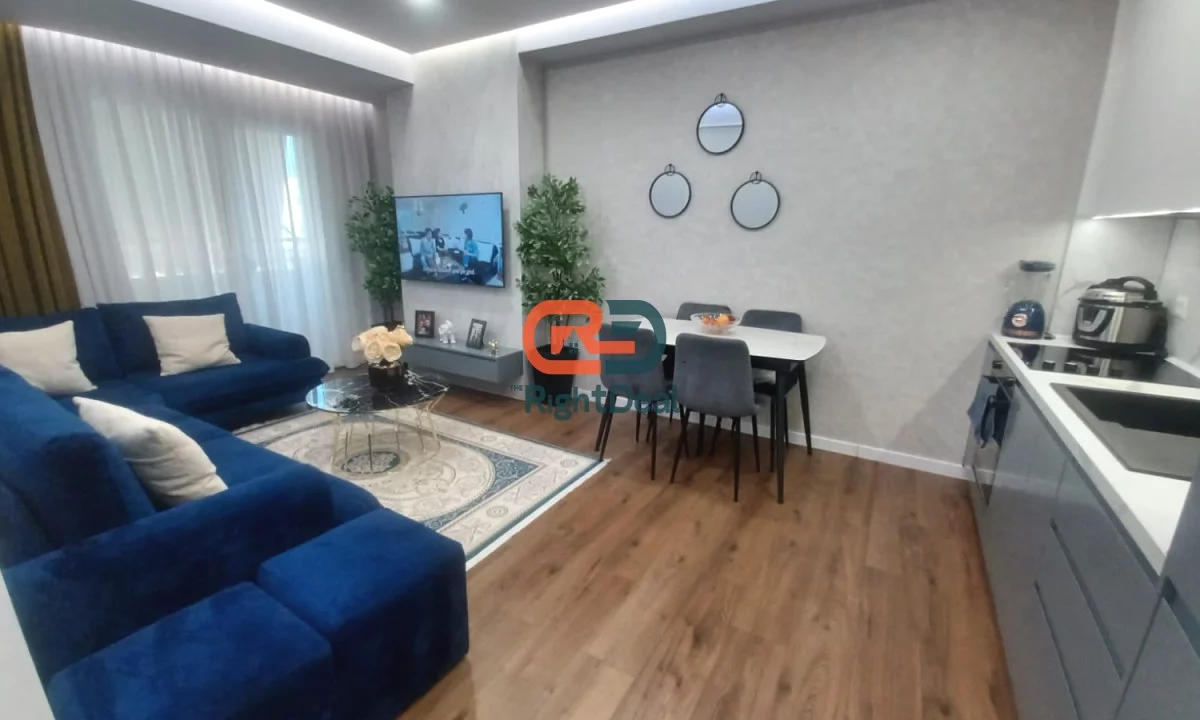 Shtepi ne shitje Apartament ne Tirane, 2+1, Mobilimi Bosh, pa mobiluar, Pagesa 241,000  Euro.
