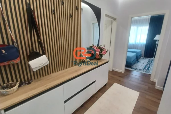 Shtepi ne shitje Apartament ne Tirane, 2+1, Mobilimi Bosh, pa mobiluar, Pagesa 241,000  Euro.