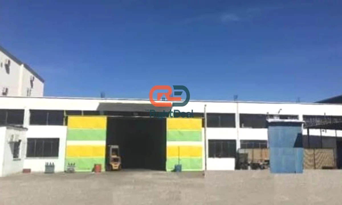 Kapanon/Magazine Per Shitje, Ne Autostrada Tirane–Durres, KM 5
