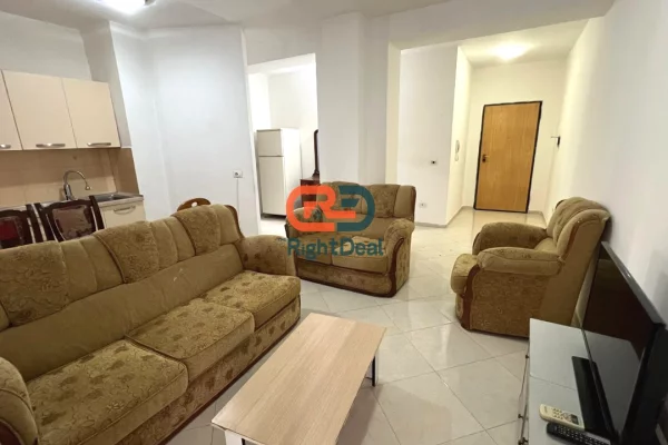 Shtepi ne shitje Apartament ne Tirane, 1+1, Mobilimi E mobiluar, Pagesa 125,000  Euro.