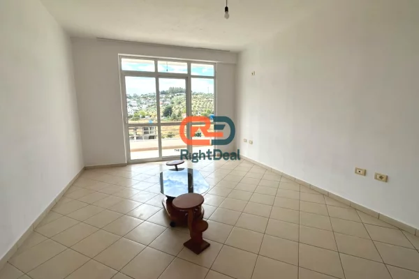 Shtepi ne shitje Apartament ne Tirane, 2+1, Mobilimi Bosh, pa mobiluar, Pagesa 170,000  Euro.