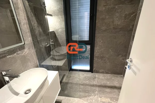 Shtepi me qera Apartament ne Tirane, 2+1, Mobilimi E mobiluar, Pagesa 1,150  Euro.