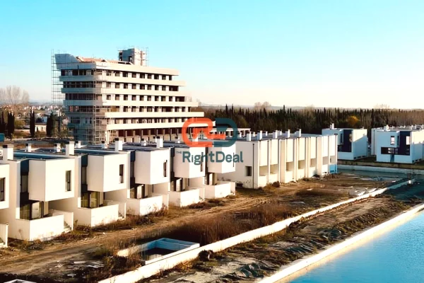 Shtepi ne shitje Apartament ne Durres, 2+1, Mobilimi Bosh, pa mobiluar, Pagesa 200,000  Euro.