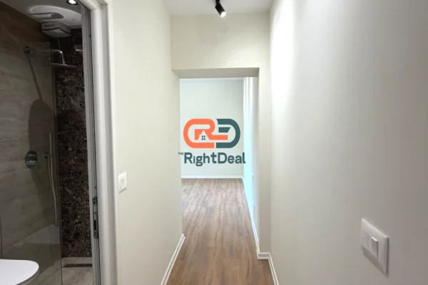 Shtepi ne shitje Apartament ne Tirane, 1+1, Mobilimi Bosh, pa mobiluar, Pagesa 140,000  Euro.