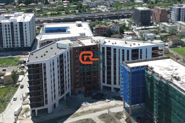 Shtepi ne shitje Apartament ne Tirane, 1+1, Mobilimi Bosh, pa mobiluar, Pagesa 85,000  Euro.