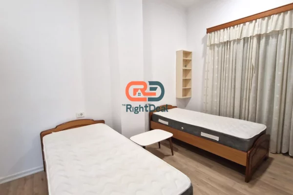 Shtepi ne shitje Apartament ne Tirane, 2+1, Mobilimi E mobiluar, Pagesa 258,000  Euro.