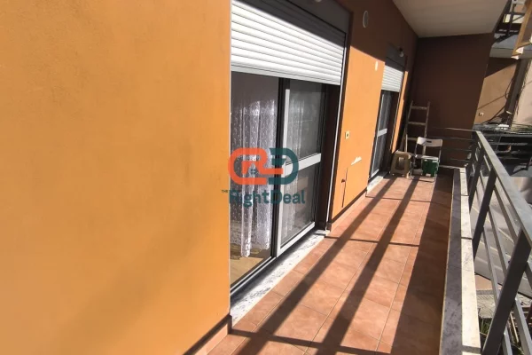 Shtepi ne shitje Apartament ne Tirane, 2+1, Mobilimi Bosh, pa mobiluar, Pagesa 125,000  Euro.