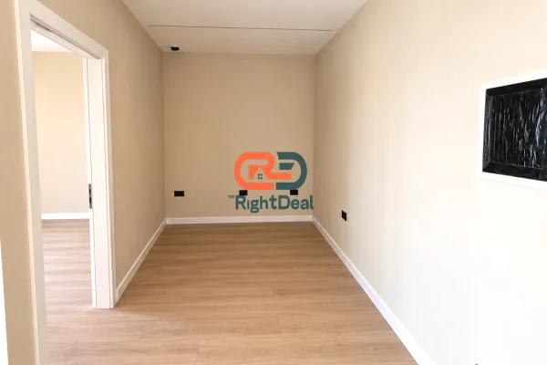 Shtepi ne shitje Apartament ne Tirane, 1+1, Mobilimi Bosh, pa mobiluar, Pagesa 150,000  Euro.