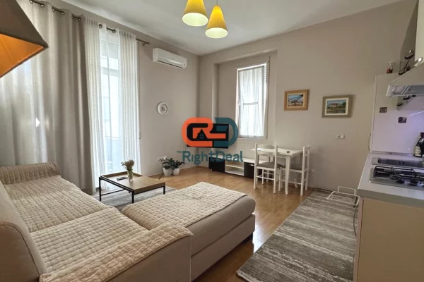 Tek Kopshti Botanik, Shitet Super Apartament 1+1 Totalisht I Investuar !!
