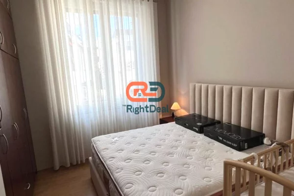 Shtepi ne shitje Apartament ne Tirane, 1+1, Mobilimi E mobiluar, Pagesa 163,000  Euro.