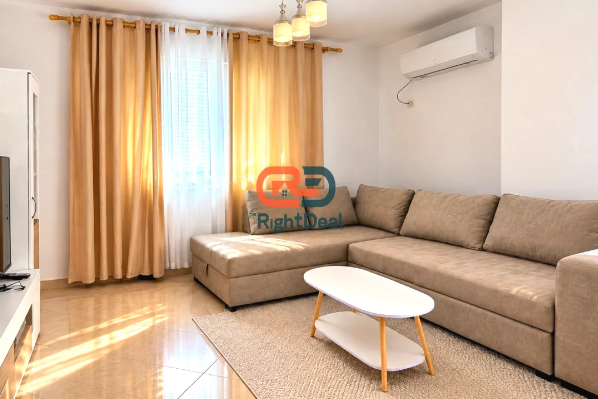 Shtepi ne shitje Apartament ne Tirane, 1+1, Mobilimi E mobiluar, Pagesa 105,000  Euro.