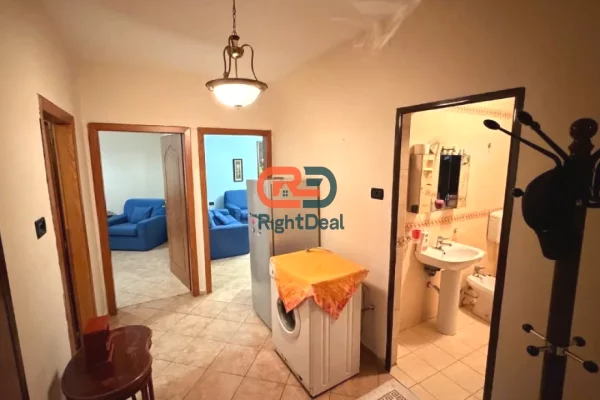 Shtepi me qera Apartament ne Tirane, 2+1, Mobilimi E mobiluar, Pagesa 550  Euro.