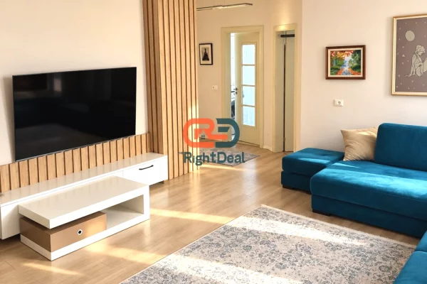 Shtepi ne shitje Apartament ne Tirane, 2+1, Mobilimi E mobiluar, Pagesa 190,000  Euro.