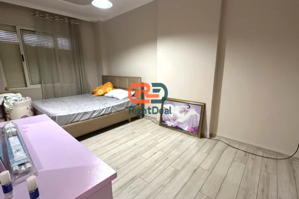 Shtepi ne shitje Apartament ne Tirane, 2+1, Mobilimi E mobiluar, Pagesa 155,000  Euro.