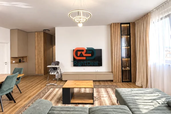 Shtepi ne shitje Apartament ne Tirane, 2+1, Mobilimi E mobiluar, Pagesa 270,000  Euro.