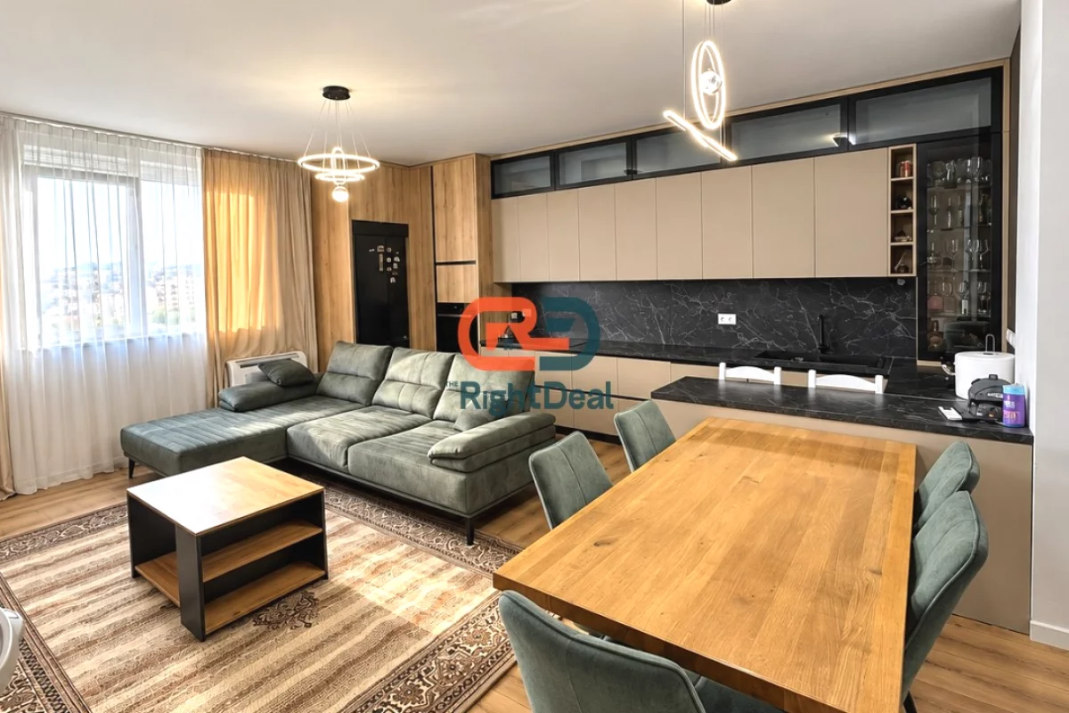 Shtepi ne shitje Apartament ne Tirane, 2+1, Mobilimi E mobiluar, Pagesa 270,000  Euro.