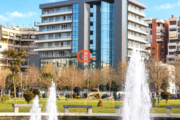Tek Turdiu Center, Jepet Zyre Me Qira, Me Nje Lokacion Fantastik!
