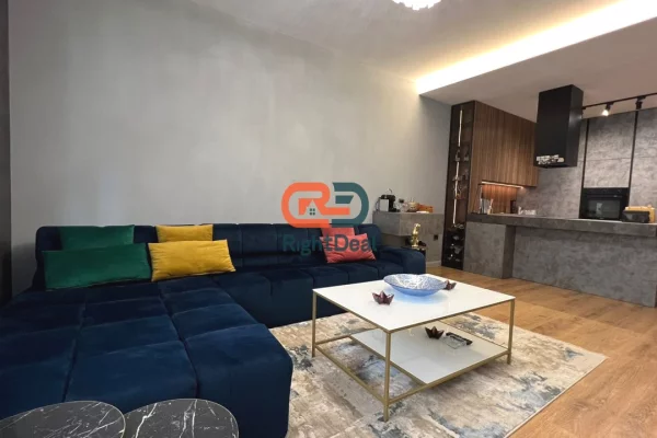 Shtepi ne shitje Apartament ne Tirane, 2+1, Mobilimi E mobiluar, Pagesa 280,000  Euro.