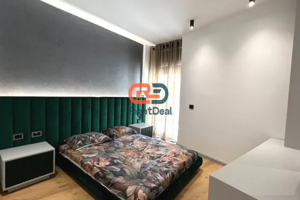 Shtepi ne shitje Apartament ne Tirane, 2+1, Mobilimi E mobiluar, Pagesa 280,000  Euro.