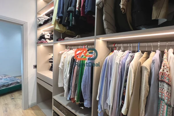 Shtepi ne shitje Apartament ne Tirane, 2+1, Mobilimi E mobiluar, Pagesa 280,000  Euro.