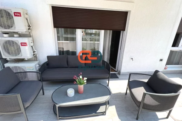 Shtepi ne shitje Apartament ne Tirane, 2+1, Mobilimi E mobiluar, Pagesa 280,000  Euro.