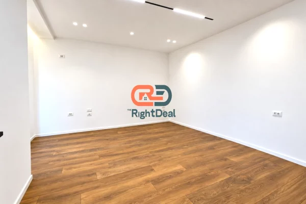 Shtepi ne shitje Apartament ne Tirane, 1+1, Mobilimi Bosh, pa mobiluar, Pagesa 167,000  Euro.