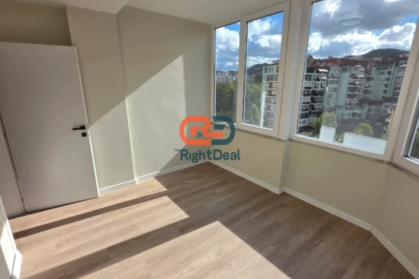 Shtepi ne shitje Apartament ne Tirane, 1+1, Mobilimi Bosh, pa mobiluar, Pagesa 164,000  Euro.